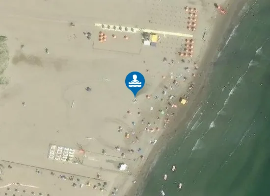 Satellite image of SOTTOMARINA 200 M SUD DIGA S. FELICE