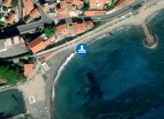 Satellite image of PASSERELLA MOLO CENTRALE