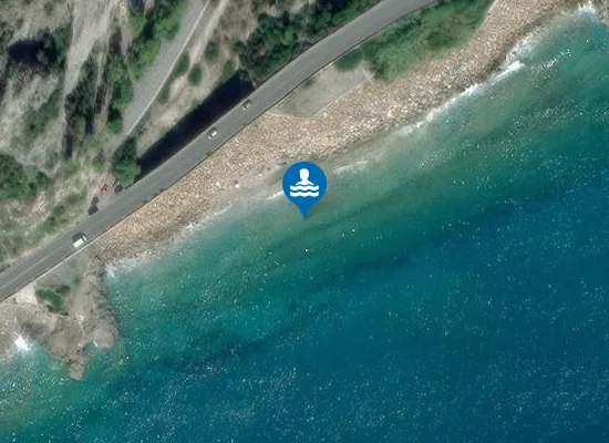 Satellite image of LE CAVE