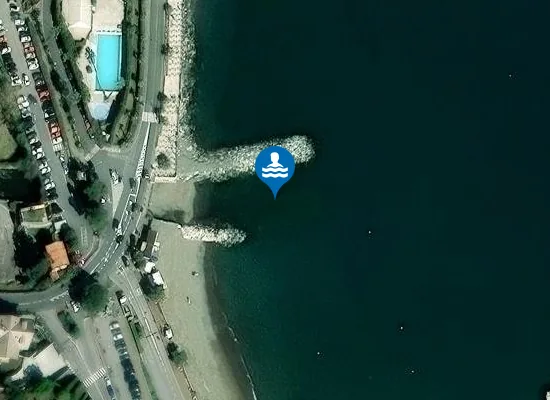 Satellite image of MOLO FARO VERDE