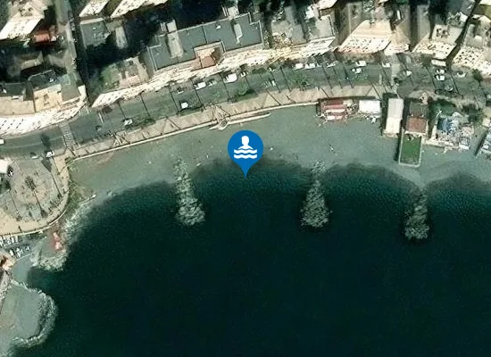 Satellite image of LUNGOMARE PEGLI