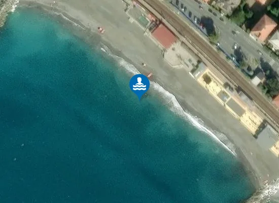 Satellite image of ZONA STAZIONE CAVI