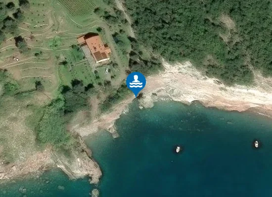 Satellite image of LE ROSSE