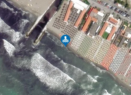 Satellite image of MARINA DI CARRARA OVEST