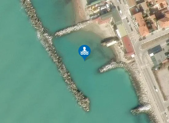 Satellite image of MARINA DI PISA - SPIAGGIA LIBERA