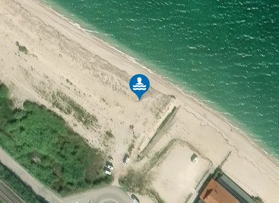 Satellite image of LUNGOMARE C.COLOMBO N. 195 - 100 M SUD