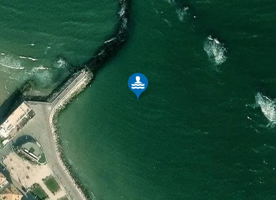 Satellite image of 30 M SUD MOLETTO