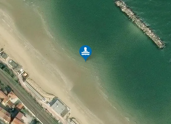 Satellite image of SOPRAPASSO FF.SS. AL KM 240,9 SS. 16