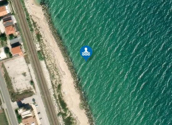 Satellite image of 250 M NORD SCARICO DEPURATORE COMUNALE