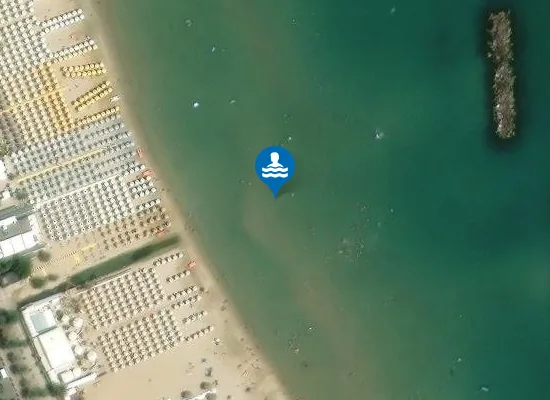 Satellite image of DAVANTI FOSSO ACQUA CHIARA