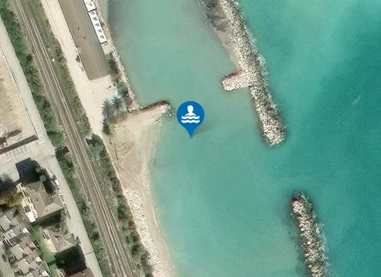 Satellite image of 250 M SUD FOCE ASO