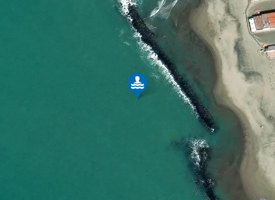 Satellite image of 250 MT DX FIUMARA PICCOLA