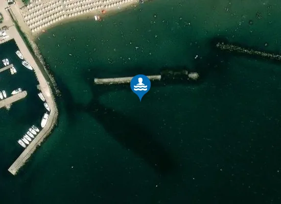 Satellite image of 100 MT DX RIO CAPO D'ACQUA