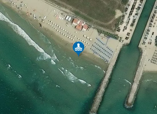 Satellite image of FOCE EMISSARIO LAGO LUNGO