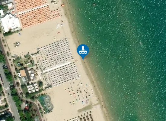 Satellite image of ZONA ANTISTANTE LUNG.RE SIRENA