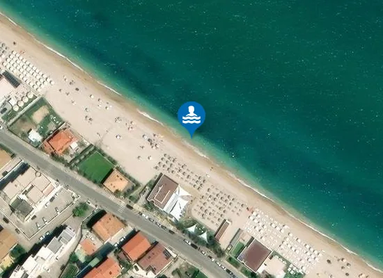 Satellite image of ZONA ANTISTANTE KM 489,100 SS.16