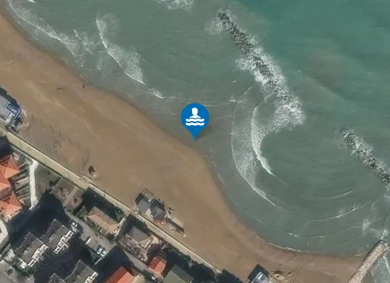 Satellite image of 350 MT A NORD FOCE F. ALENTO