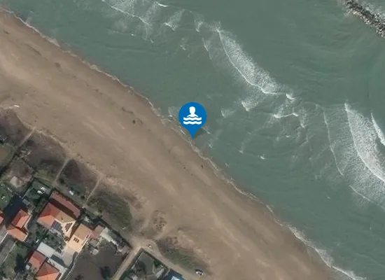 Satellite image of 200 MT A NORD STAZIONE FF.SS. TOLLO