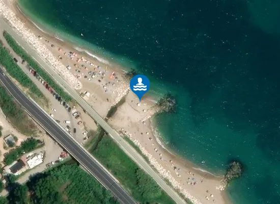 Satellite image of ZONA ANTISTANTE KM 484,625 SS.16