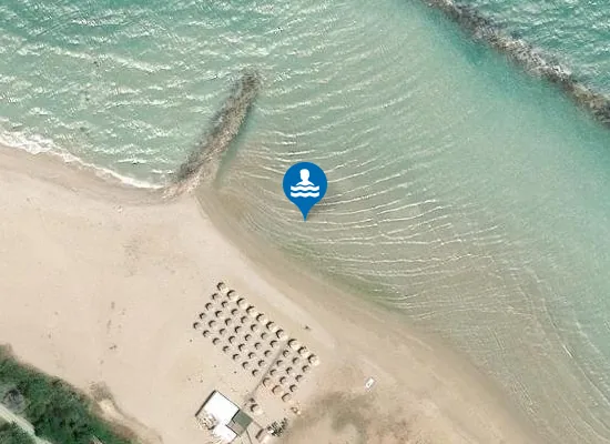 Satellite image of ZONA ANTISTANTE CASELLO FERROVIARIO 395