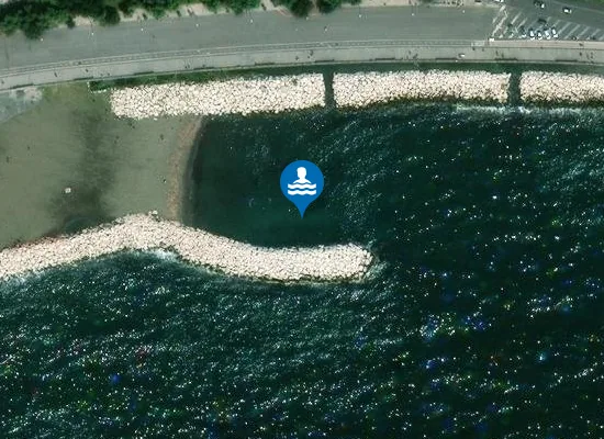 Satellite image of LUNGO MARE CARACCIOLO