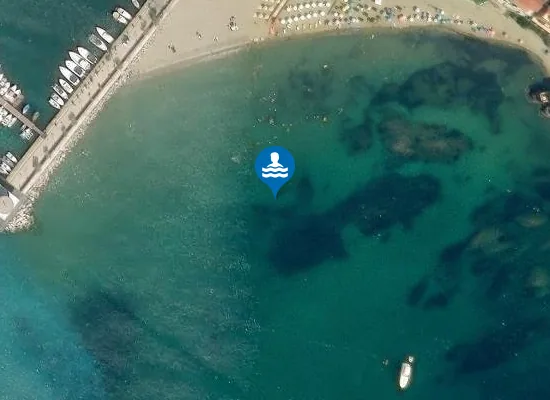 Satellite image of SPIAGGIA ACCIAROLI (SUD PORTO)