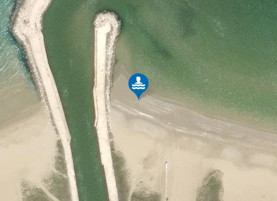 Satellite image of FOCE VARANO (30 MT A DESTRA)