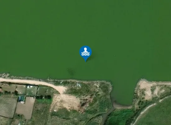 Satellite image of CAN. CAMMARATA ELCE - SC. FOGNA 30 MT DX