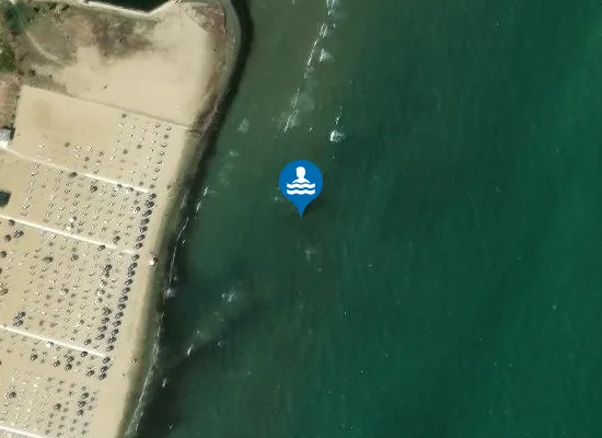 Satellite image of CANALE ACQUE ALTE 30 MT DX