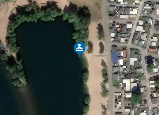 Satellite image of SEE FREIGERICHT OST KAHL AMAIN STRAND BUCHT PLATZENDE