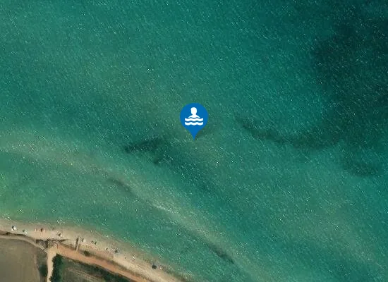 Satellite image of DI FRONTE ALLO SCOGLIO DI APANI