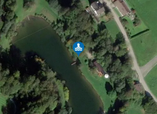 Satellite image of BADESEE HOCHMUEHL REISCHACH KIOSK NEBEN STEG