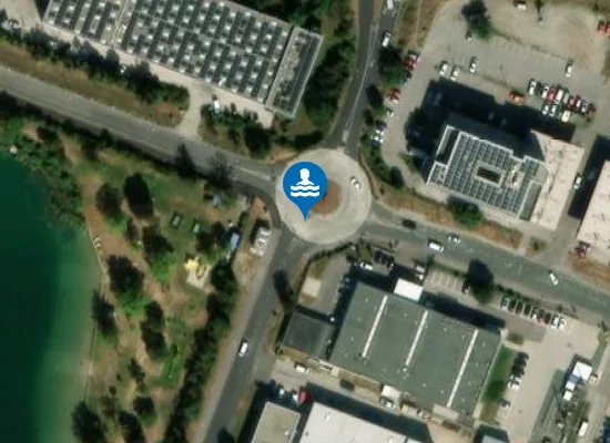 Satellite view of KAHRTEICH, WR. NEUDORF