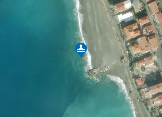 Satellite image of 100 MT SX TORRENTE FIUMICELLO