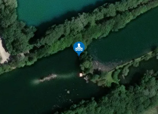 Satellite image of MOOSINNINGER WEIHER MOOSINNING BADESTRAND