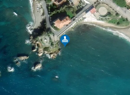 Satellite image of 100 MT DX T. DI MARE L.TA` CAPO TIRONE