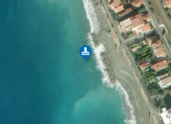 Satellite image of 100 MT DX TORRENTE FIUMICELLO