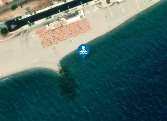 Satellite image of LIDO LA CALURA