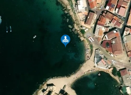 Satellite image of DI FRONTE VILLAGGIO