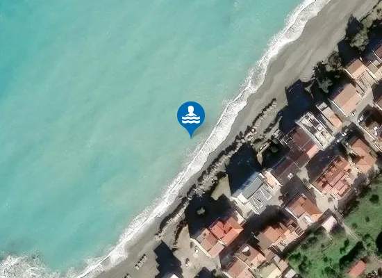 Satellite image of M 100 EST FOCE TORRENTE VINA