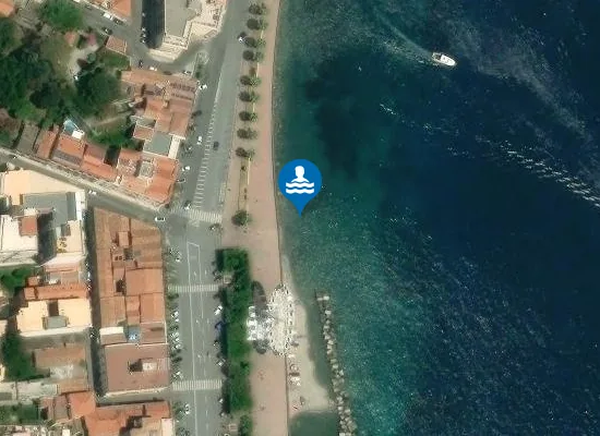 Satellite image of LUNGOMARE GARIBALDI INCROCIO VIA C. COLOMBO