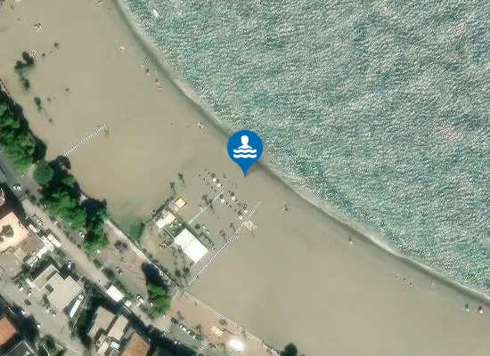 Satellite image of M 100 EST SBOCCO FOGNATURA PONTILE