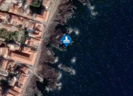 Satellite image of STAZZO - VIA SPIAGGIA 94