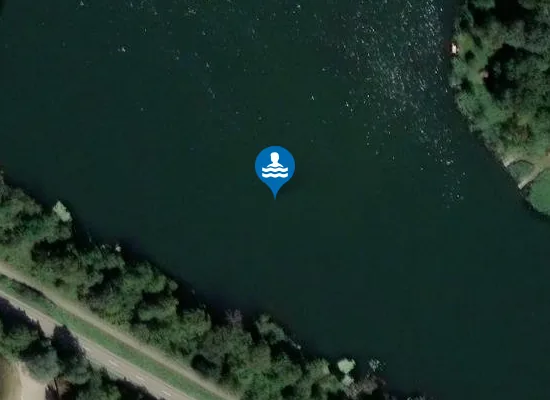 Satellite image of KREISWEIHER GEISENFELD OESTLICHES UFER