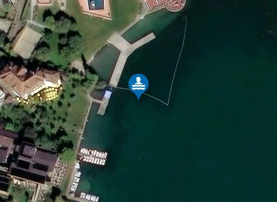 Satellite image of LAGO DI CALDARO - OVEST DAVANTI AL LIDO