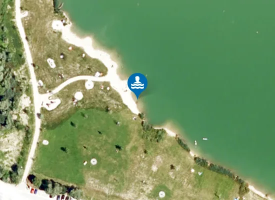 Satellite image of HOEGLINGER WEIHER BRUCKMUEHL LIEGEWIESE