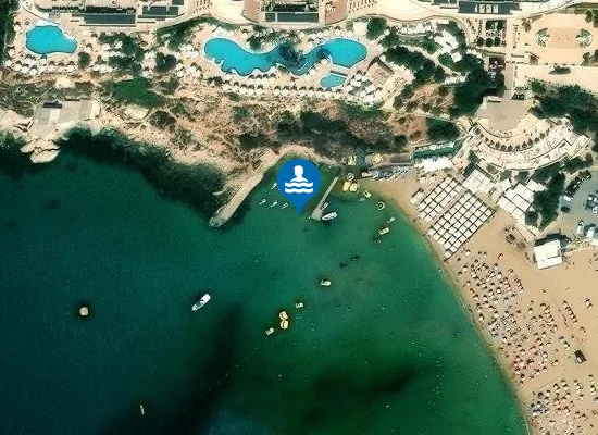 Satellite image of GOLDEN SANDS BAY BELOW HOTEL