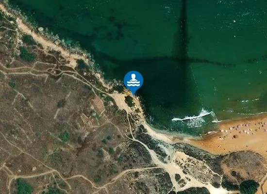 Satellite image of IR-RAMLA L-HAMRA LEFT SIDE OF BAY