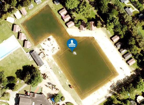 Satellite image of DIERENBOS, NOORDZIJDE MIDDEN IN DE PLAS