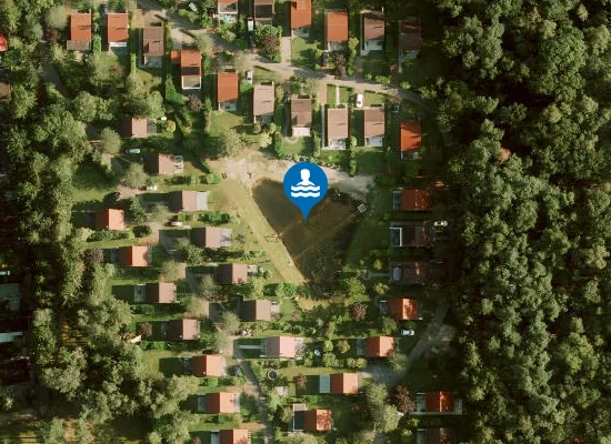 Satellite image of VAKANTIEPARK HELLENDOORN PLAS NOORD